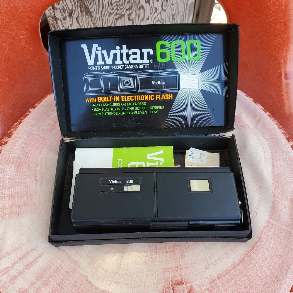 Vintage Camera! Vivitar 600! Works!!